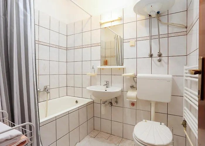 Appartamento With Parking Space - 5984 *