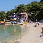 With Parking Space - 5984 Makarska