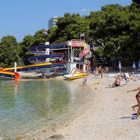 With A Parking Space - 5984 Makarska