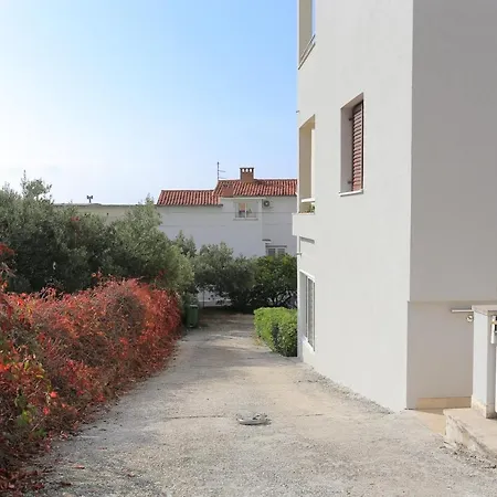Apartment With A Parking Space - 5984 Makarska