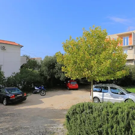Apartment With Parking Space - 5984