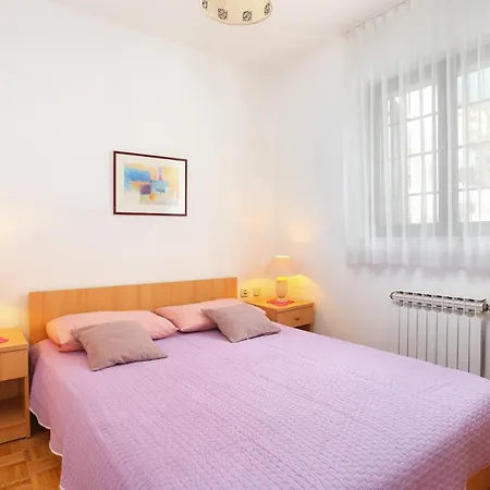 Apartment With A Parking Space - 5984