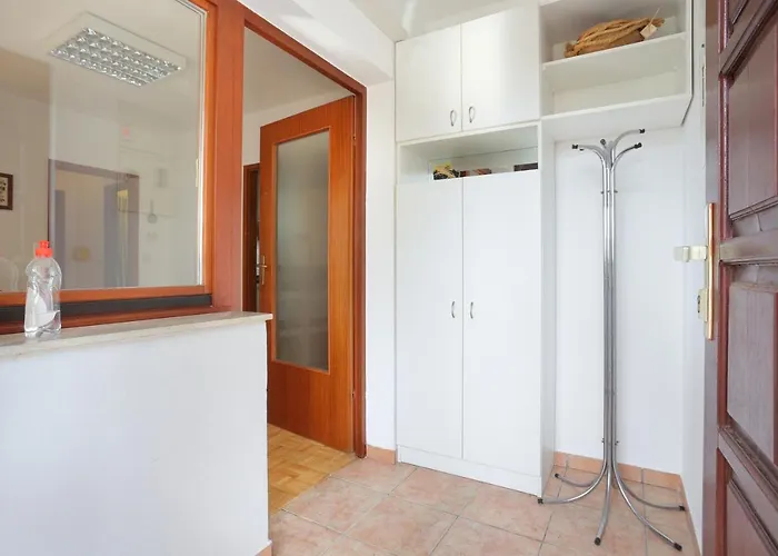 Daire With Parking Space - 5984 *